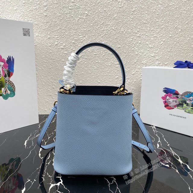 prada女包 普拉達專櫃經典爆款桶包 1BA217 Prada迷你號手提包 Prada Saffiano皮肩背包  pyd2272